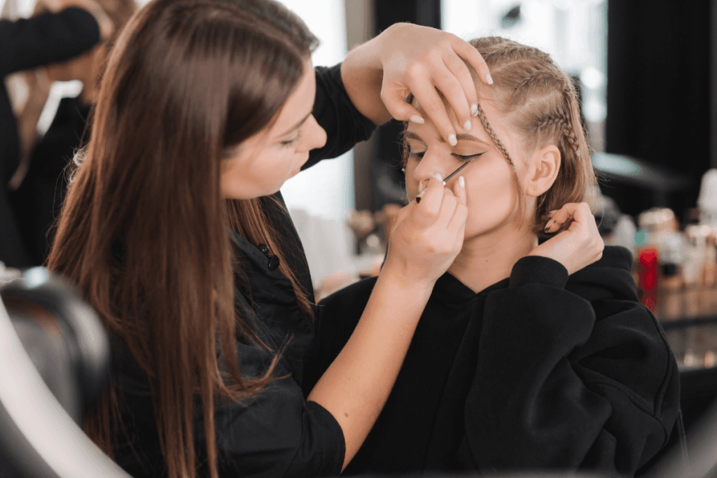Curso Gratuito de Maquiagem